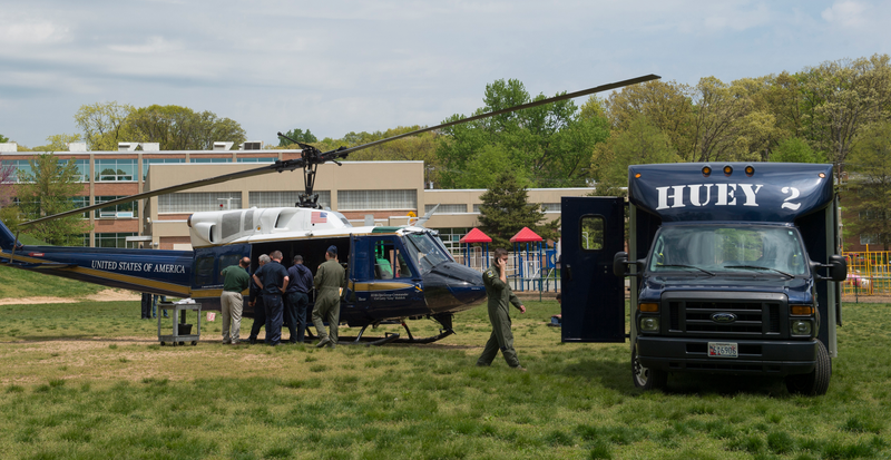 Illustration for article titled These Elite Military Helicopter Units Fly Washington's Power Players